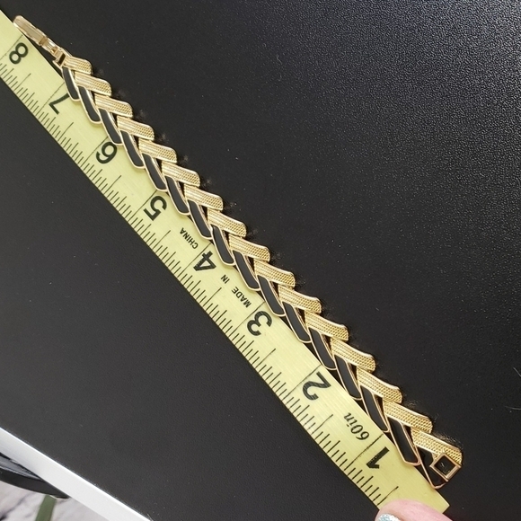 Bracelet Black & Gold Link 7" Vostume Jewelry EUC - Picture 3 of 6